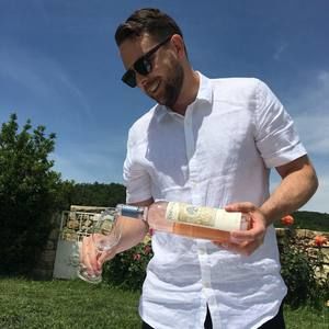 Meet your Posher, James